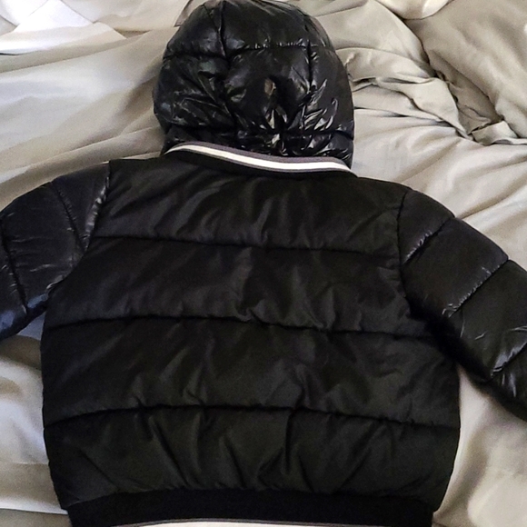 GAP varsity jacket size 6-12 months, worn once - Picture 2 of 3